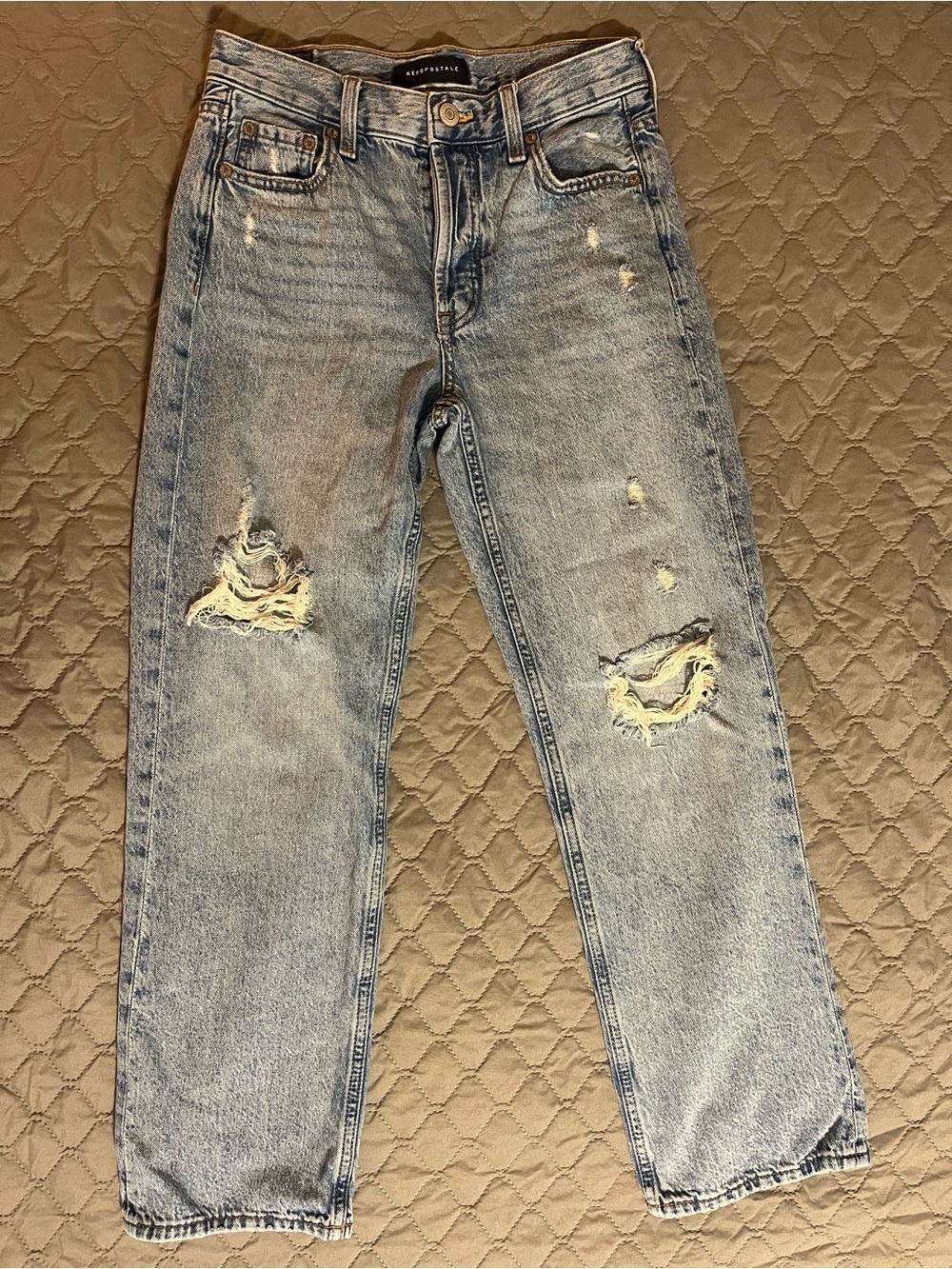 Aeropostale Women’s Light Blue Distressed Relaxed Jeans